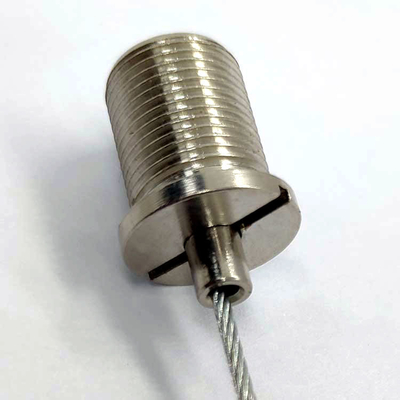 Le pinze di presa d'ottone della serratura della presa del sistema di cavo della sospensione hanno sospeso il collarino per cavi per le luci di pannello