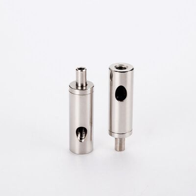 Sistema di fissaggio regolabile con morsetto per cavo metallico per lampade a sospensione
