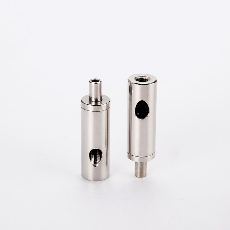 Sistema di fissaggio regolabile con morsetto per cavo metallico per lampade a sospensione